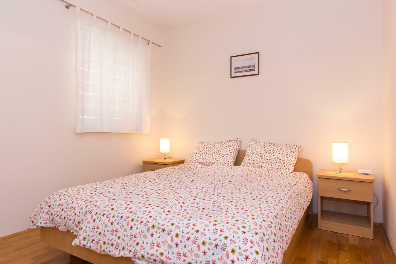 Apartments Marta 크르크 외부 사진