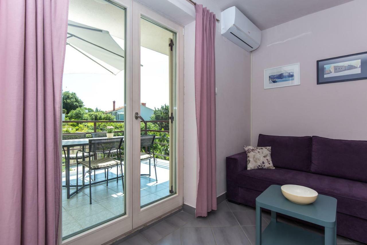 Apartments Marta 크르크 외부 사진